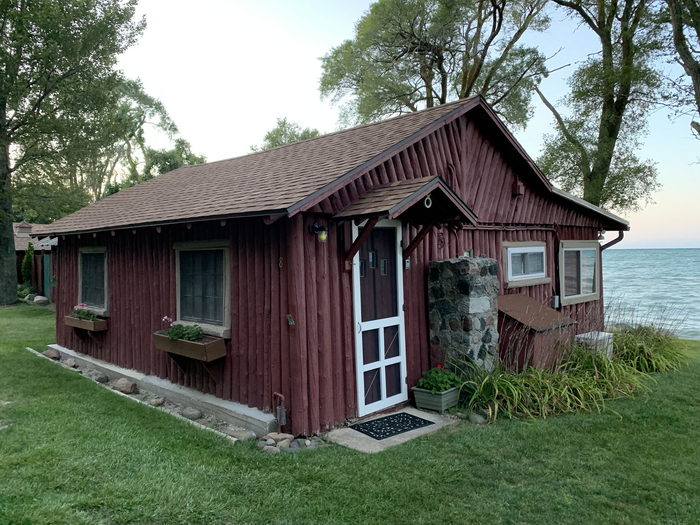 Lightkeepers Cottages (Clippingers Rustic Cottages) - From Web Listing (newer photo)